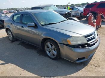  Salvage Dodge Avenger