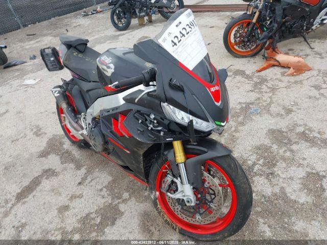  Salvage Aprilia Rsv4