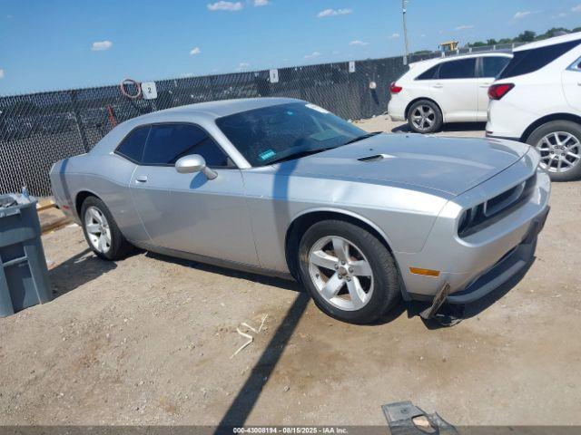  Salvage Dodge Challenger