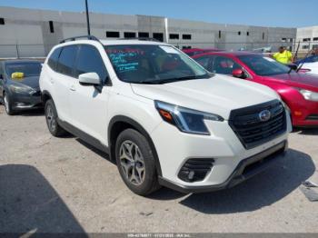  Salvage Subaru Forester
