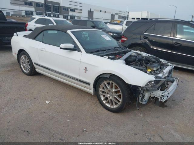  Salvage Ford Mustang