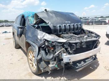  Salvage Jeep Cherokee