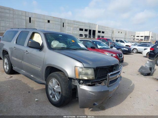  Salvage Chevrolet Suburban 1500