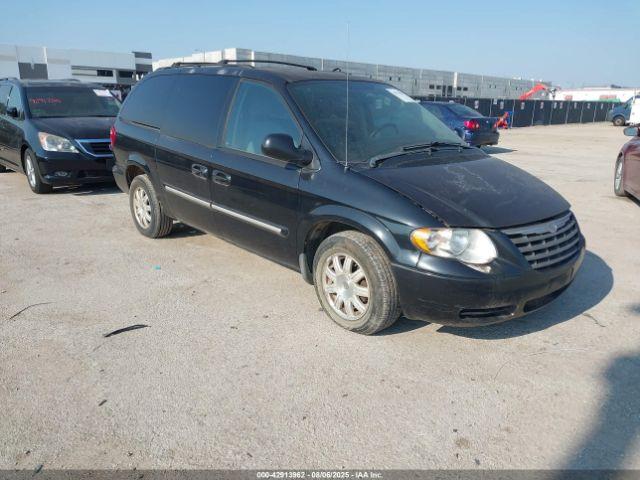  Salvage Chrysler Town & Country