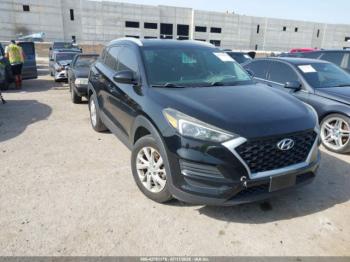  Salvage Hyundai TUCSON