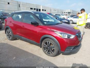  Salvage Nissan Kicks