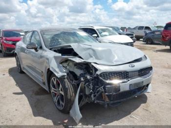  Salvage Kia Stinger