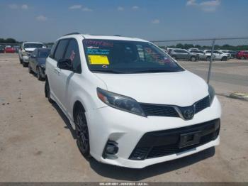  Salvage Toyota Sienna