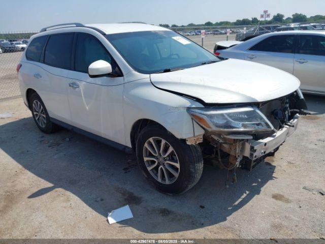  Salvage Nissan Pathfinder