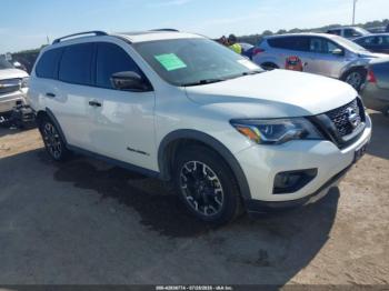  Salvage Nissan Pathfinder