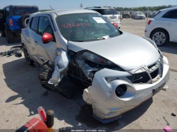  Salvage Nissan JUKE