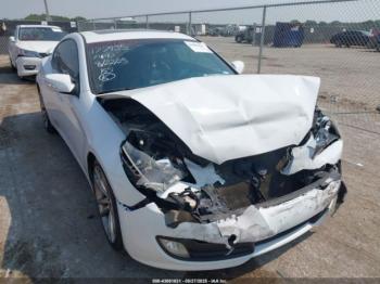  Salvage Hyundai Genesis