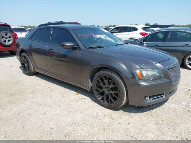  Salvage Chrysler 300