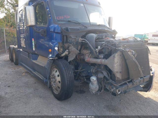  Salvage Freightliner Cascadia 125