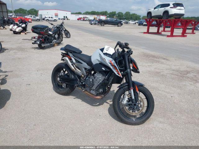  Salvage KTM 790