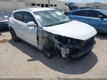  Salvage Hyundai TUCSON