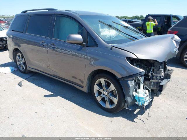  Salvage Toyota Sienna