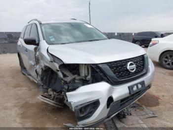  Salvage Nissan Pathfinder