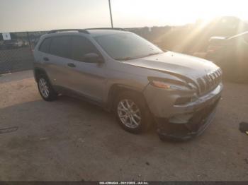  Salvage Jeep Cherokee