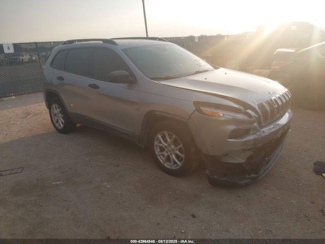  Salvage Jeep Cherokee