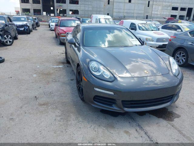  Salvage Porsche Panamera
