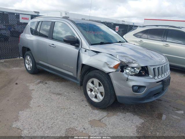  Salvage Jeep Compass