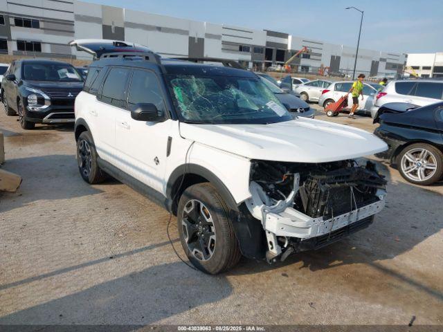  Salvage Ford Bronco