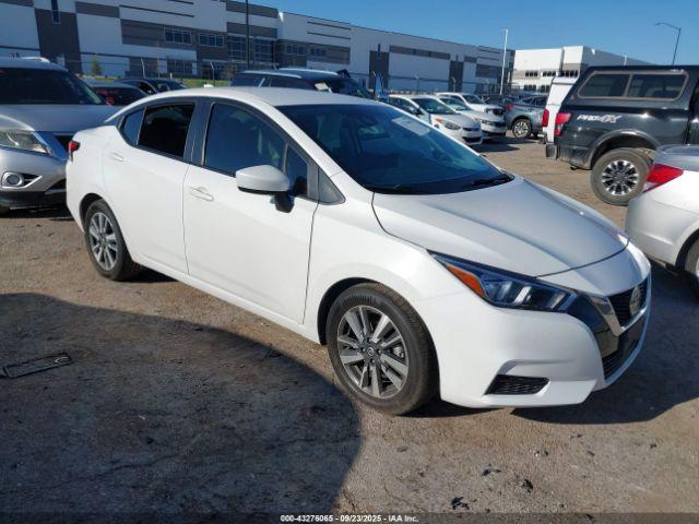  Salvage Nissan Versa