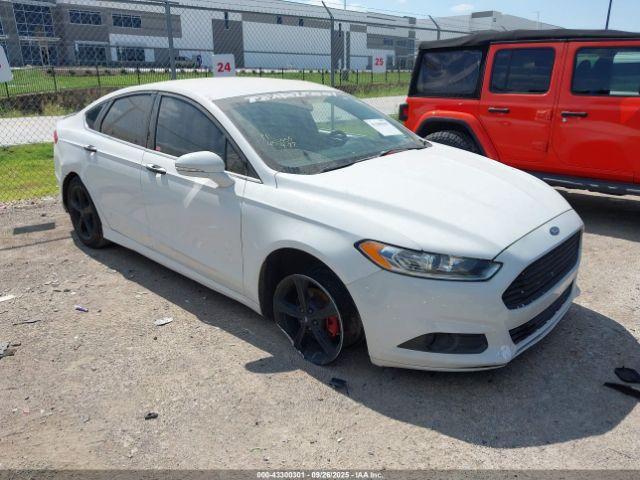  Salvage Ford Fusion