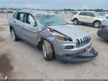  Salvage Jeep Cherokee