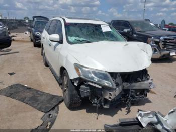  Salvage Nissan Pathfinder