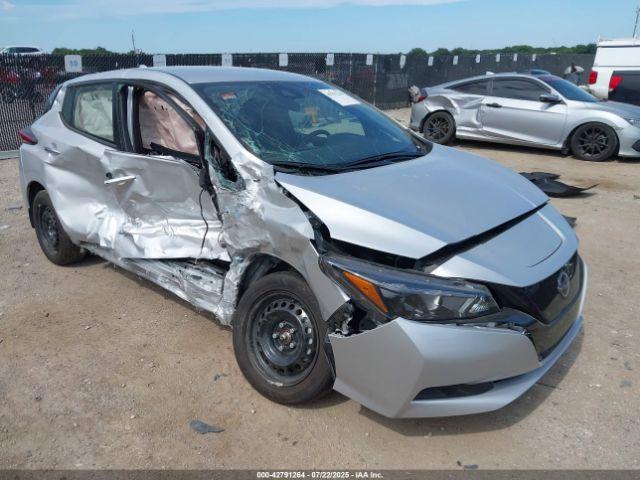  Salvage Nissan LEAF