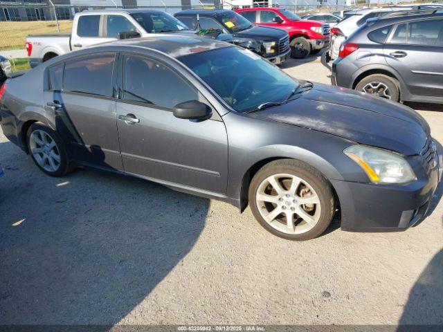  Salvage Nissan Maxima