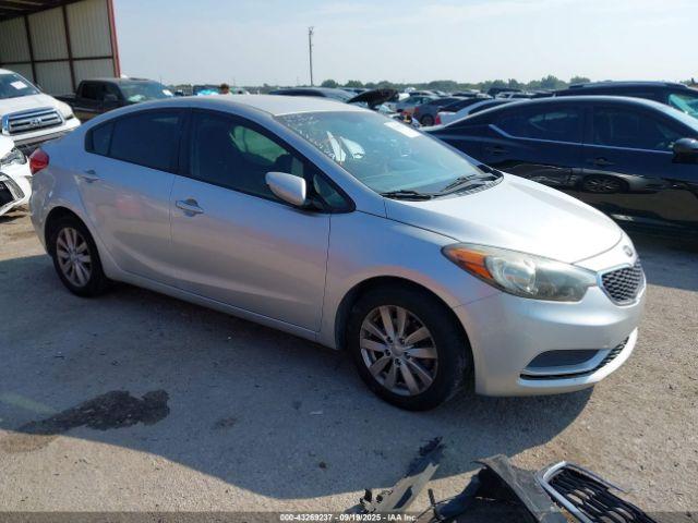  Salvage Kia Forte
