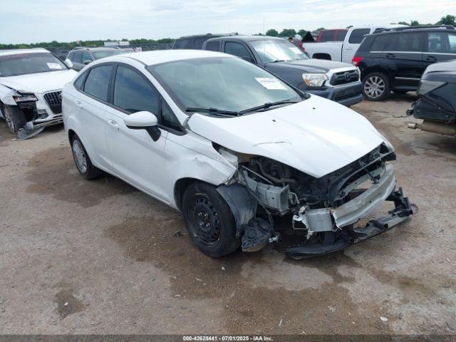  Salvage Ford Fiesta
