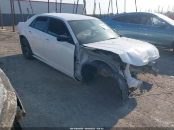  Salvage Chrysler 300