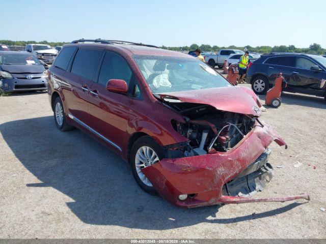  Salvage Toyota Sienna