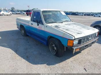  Salvage Toyota Pickup