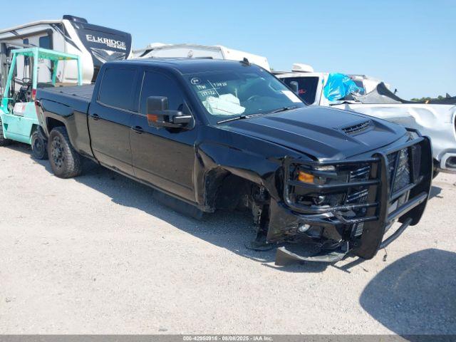  Salvage Chevrolet Silverado 2500