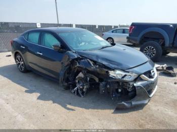  Salvage Nissan Maxima