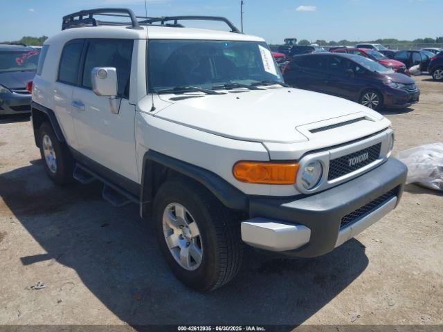  Salvage Toyota FJ Cruiser