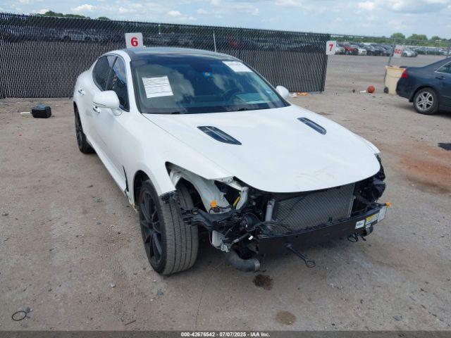  Salvage Kia Stinger