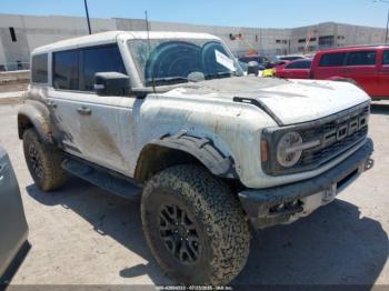 Salvage Ford Bronco