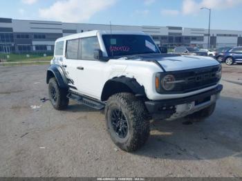  Salvage Ford Bronco