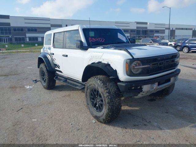  Salvage Ford Bronco