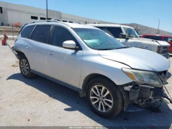  Salvage Nissan Pathfinder