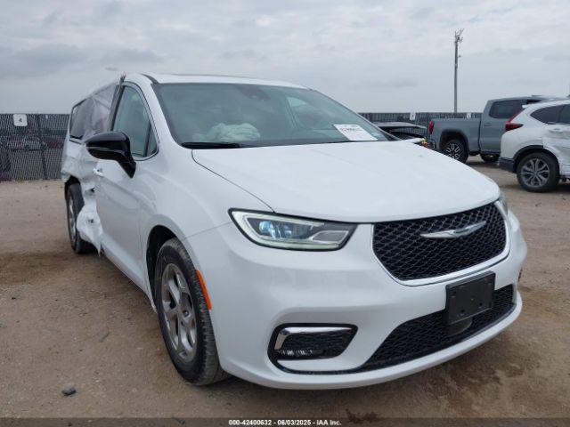  Salvage Chrysler Pacifica
