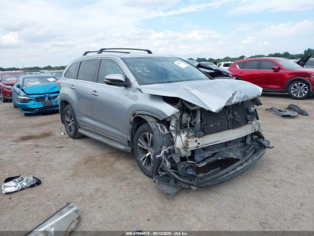  Salvage Toyota Highlander