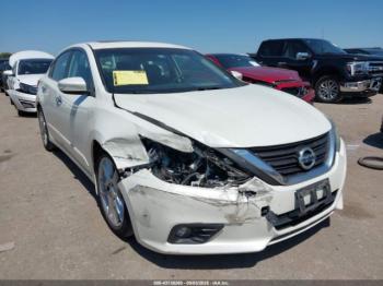 Salvage Nissan Altima