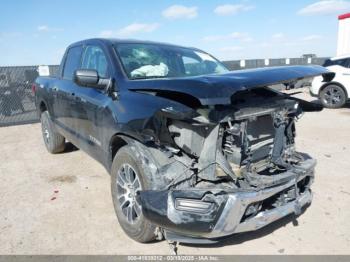  Salvage Nissan Titan